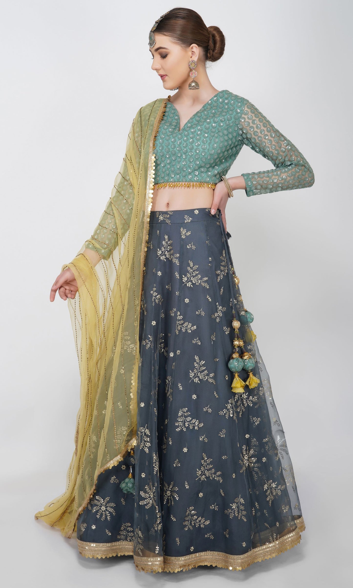 Dhriti Lehenga